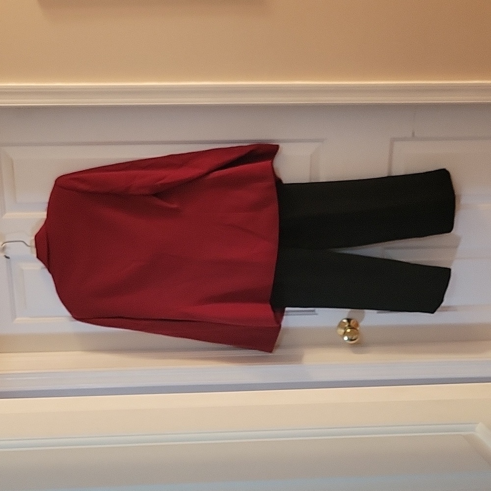 Kasper red and black pantsuit 4 - Picture 6 of 11